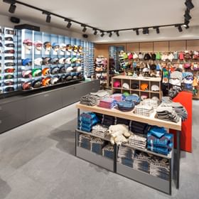 winter assortment of goods Bründl Sports Saalbach Zentrum <br/>