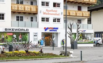 Waidmannsheil store outside view