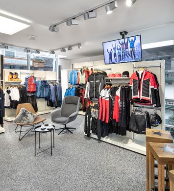 Bründl Sports Saalbach Life.Style - interior view - ski touring outfits and a coffee bar 
