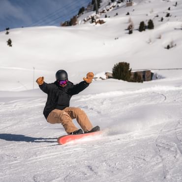 Snowboarder auf den Pisten von Ischgl