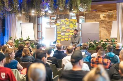 Bodo Janssen vor Plenum