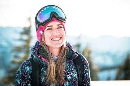 Portrait von einer Skitourngeherin