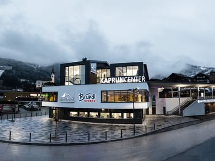 External view Bründl Sports Maiskogelbahn Talstation <br/>