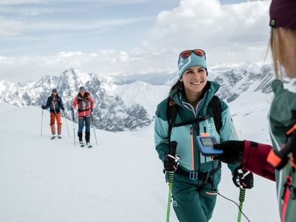 Sicher unterwegs auf einer Skitour mit dem neuen LVS-Gerät von Ortovox Diract Voice