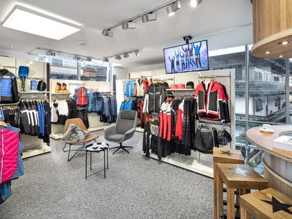 Bründl Sports Saalbach Life.Style - interior view - ski touring outfits and a coffee bar 