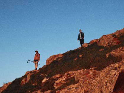 Zwei Wanderer in Salewa Ausrüstung