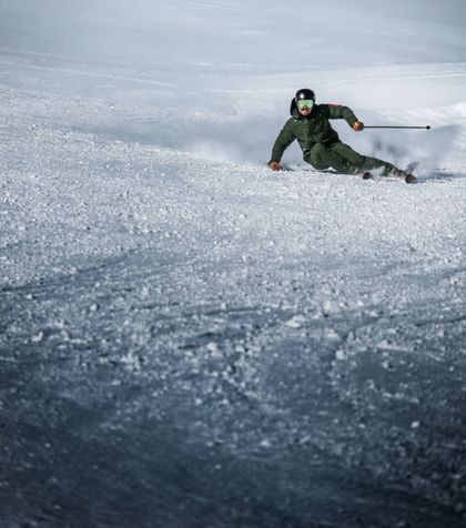 Marcel Hirscher skiing with his own Van Deer Skis